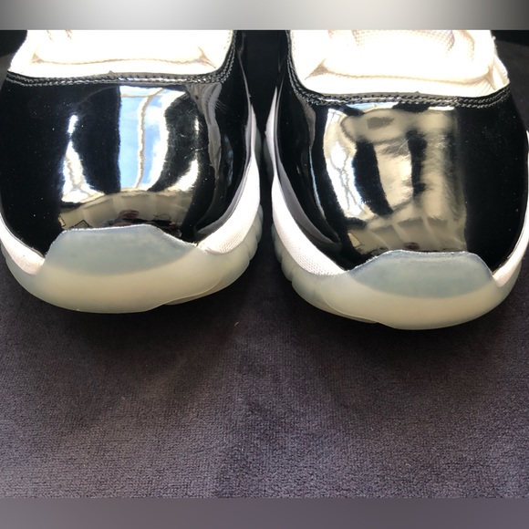 Air Jordan 11 Retro Concord 2018 (378037-100) Sz 10, Excellent Condition - Picture 7 of 14